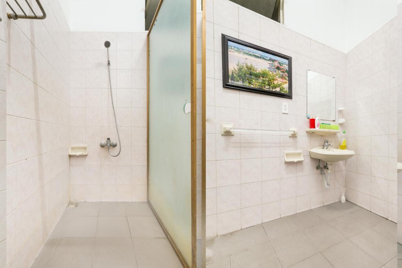 Spot On 710 Sakura Hostel Cholon Ho Chi Minh City Exterior photo